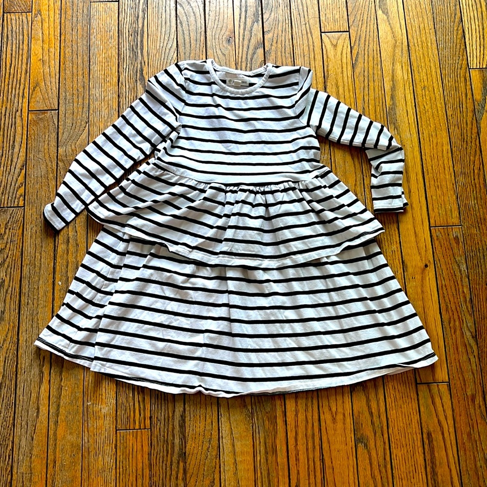 Tucker+ Tate girls dress, size 6, striped dress.